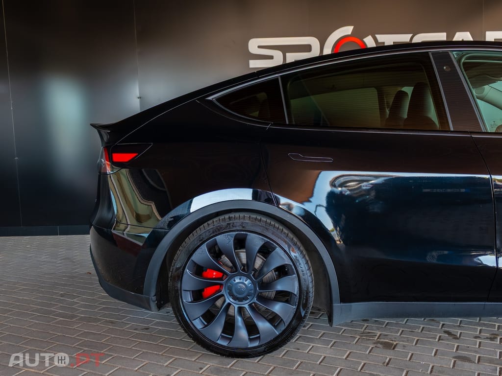 Tesla Model Y Performance Tração Integral