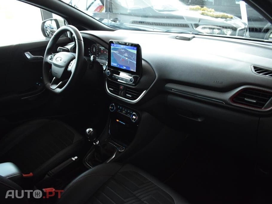 Ford Puma 1.0 EcoBoost MHEV ST-Line X