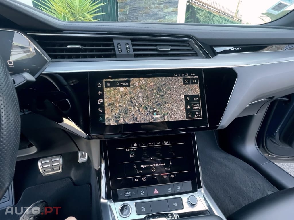 Audi Q8 e-tron 50 quattro S line — fotografia 16