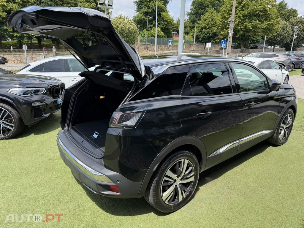 Peugeot 3008 1.6 Hybrid Allure e-EAT8