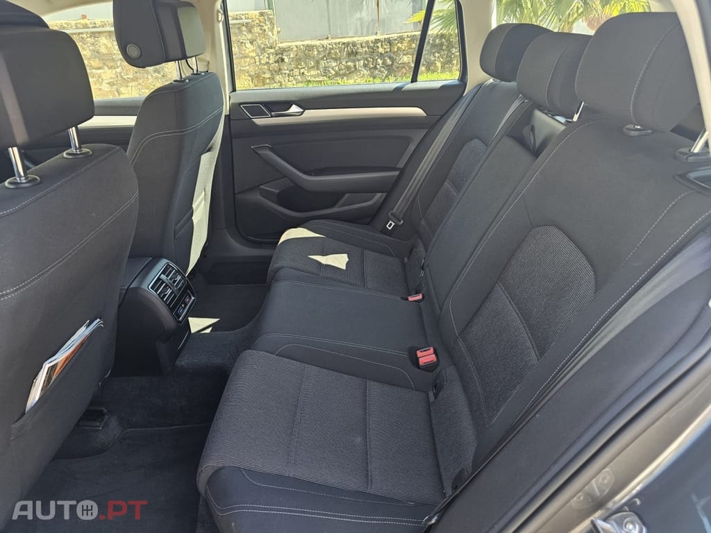 Volkswagen Passat 1.6 TDI Confortline