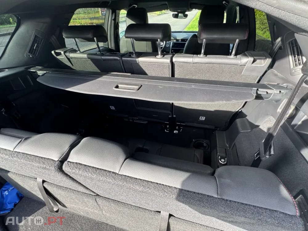 Land Rover Discovery Sport 2.0 D165 R-Dynamic S