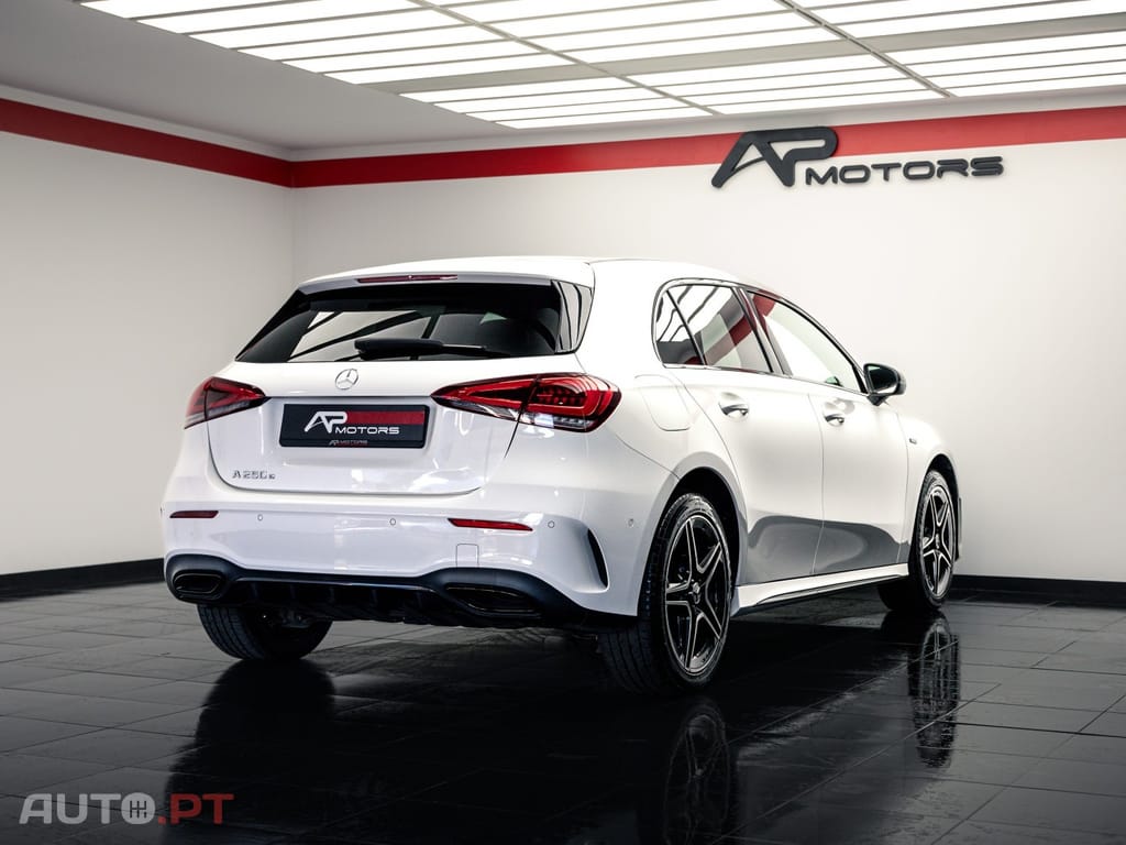 Mercedes-Benz A 250 e AMG Line
