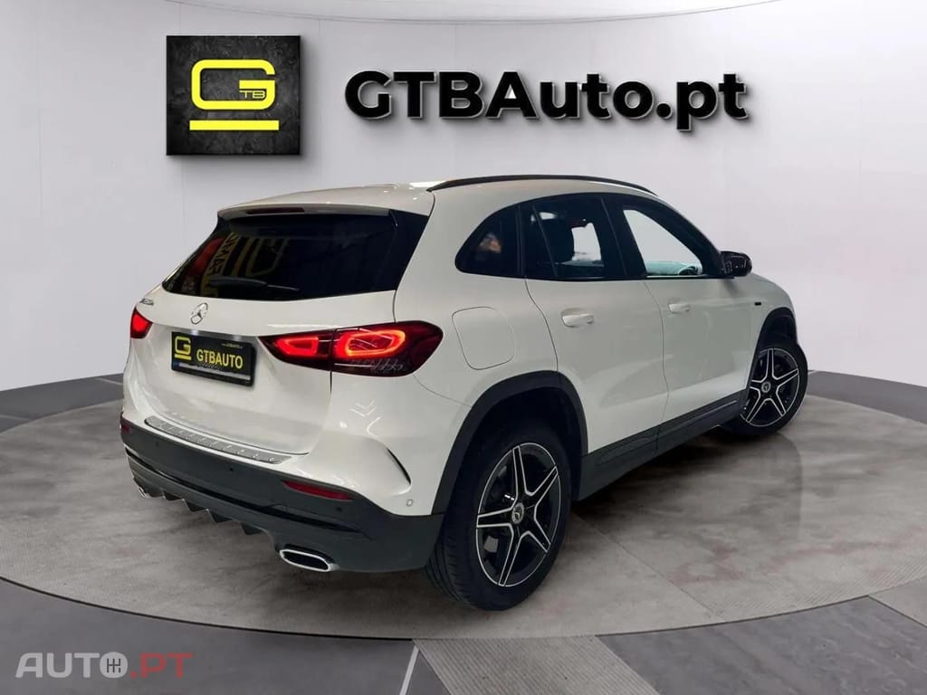 Mercedes-Benz GLA 250 e AMG LINE