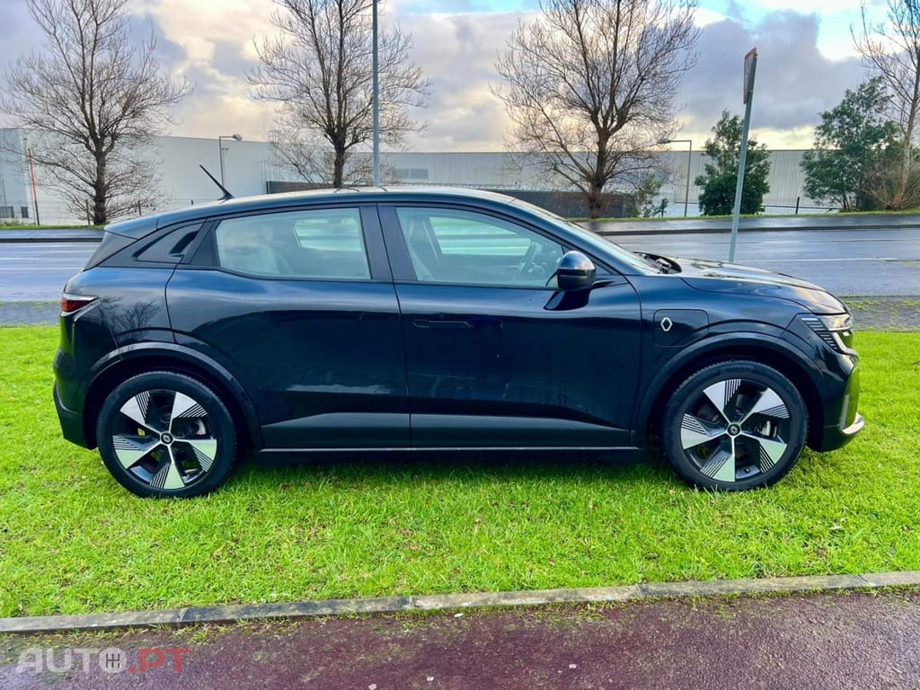 Renault Mégane E-Tech EV60 220hp optimum charge Equilibre