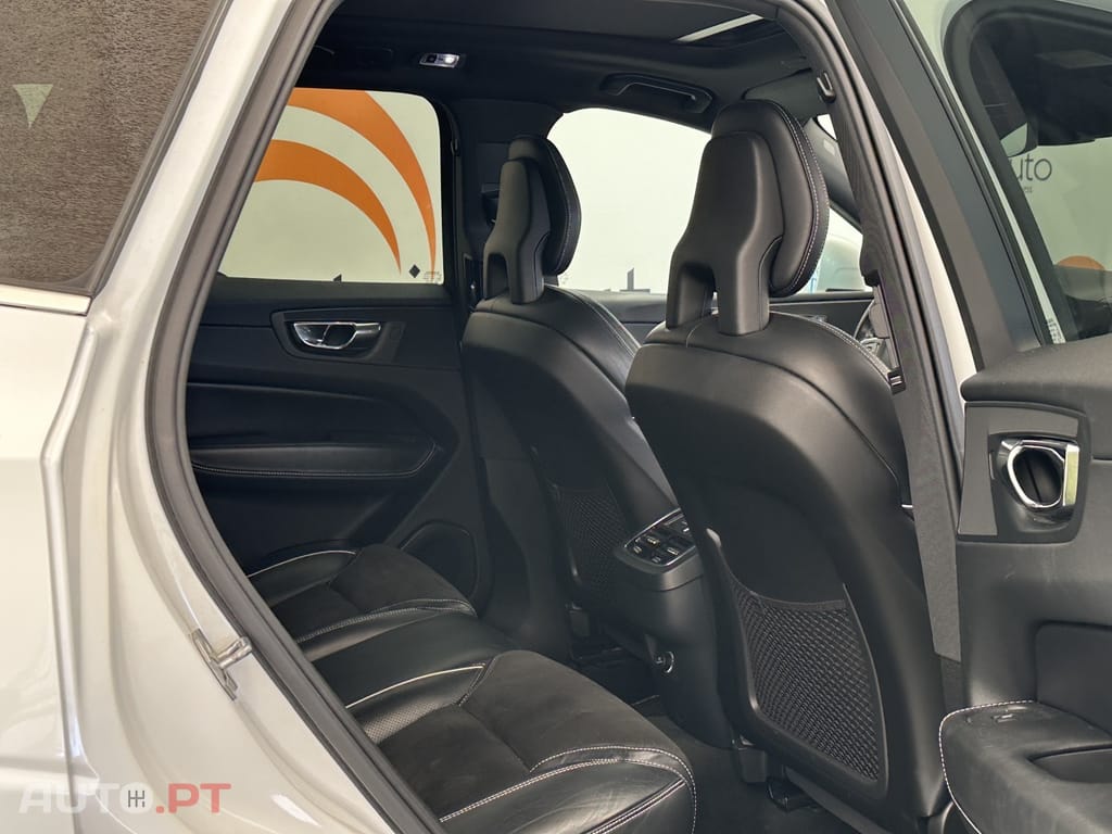 Volvo XC60 2.0 D4 R-Design AWD Geartronic