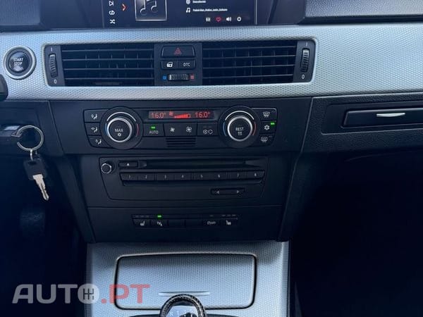 BMW 318 d Navigation Sport