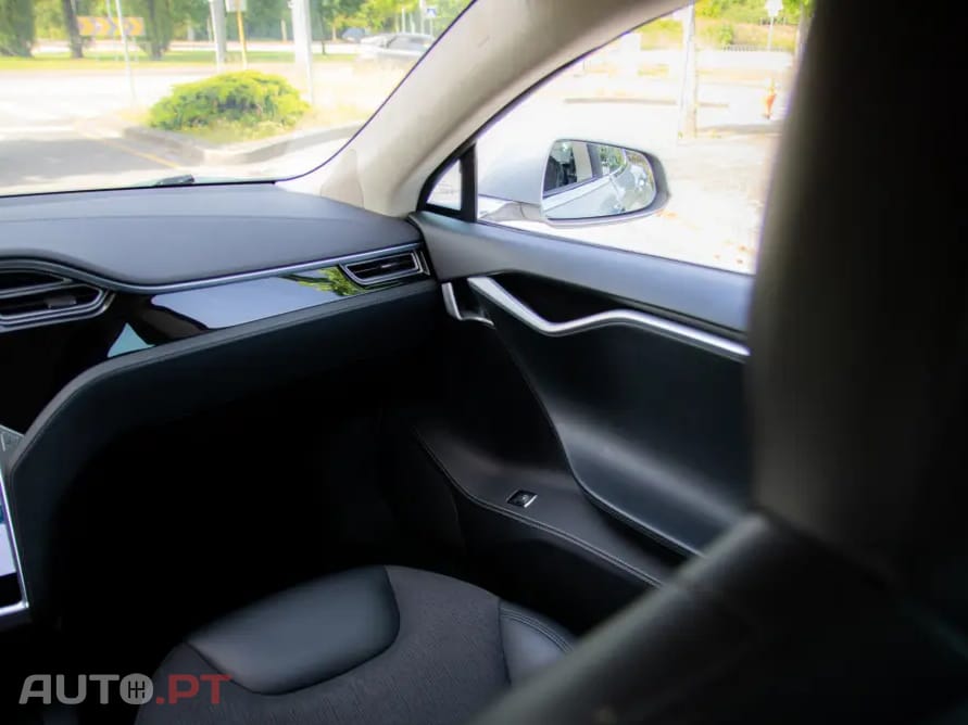 Tesla Model S 70D AWD