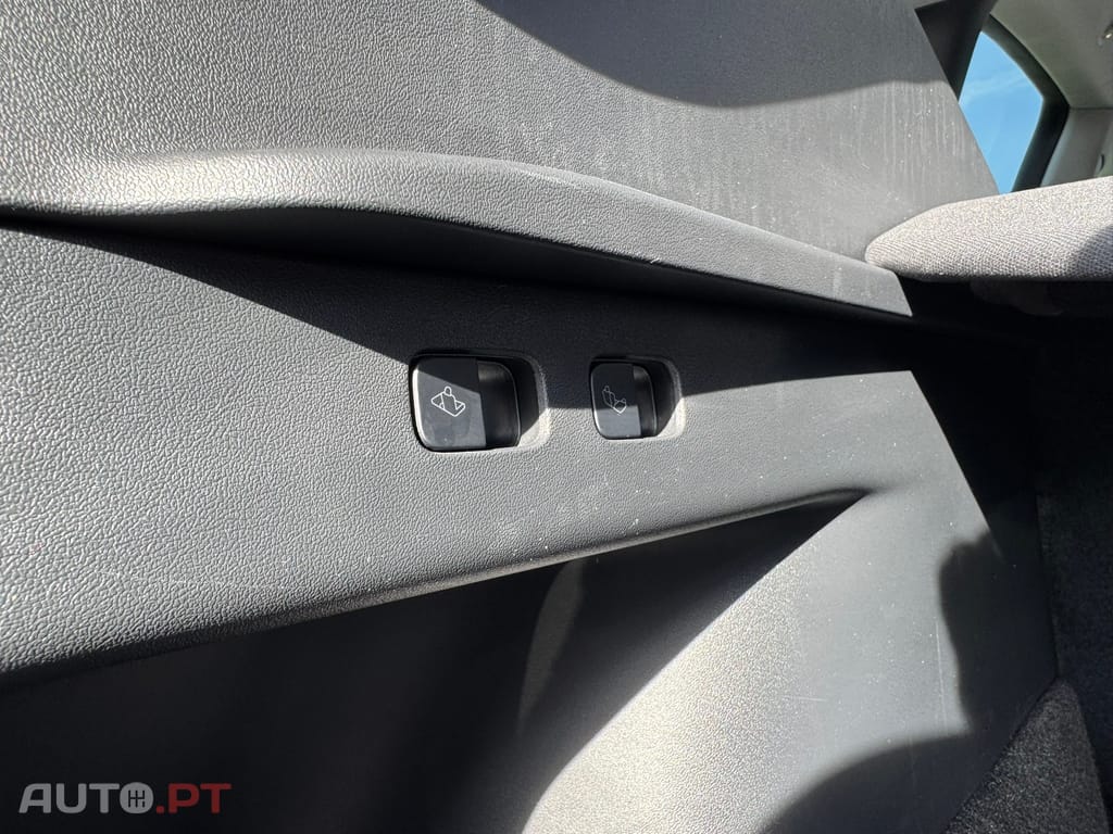 Tesla Model Y Long Range Tração Integral
