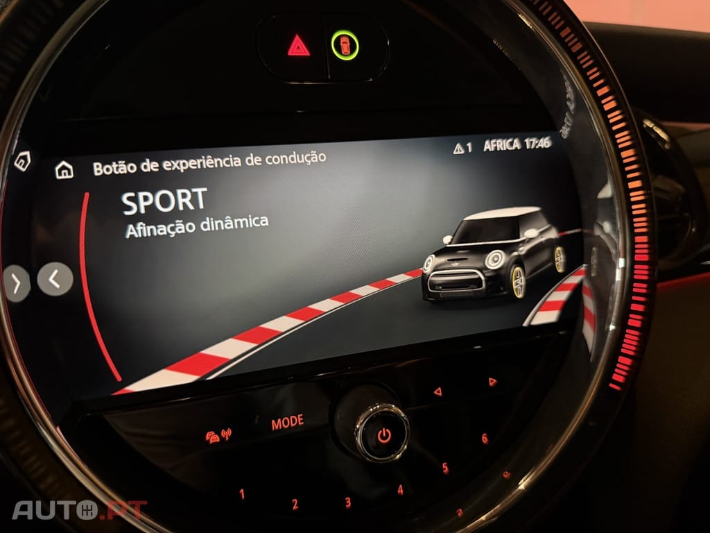 MINI Cooper Cooper SE Premium Essential