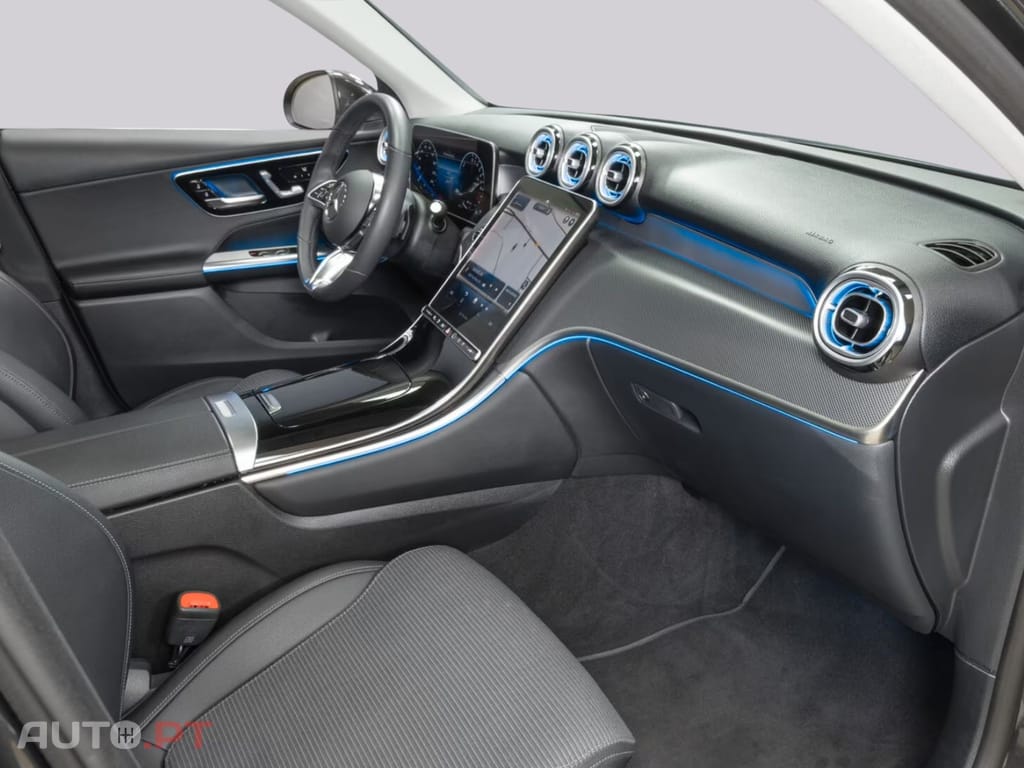 Mercedes-Benz GLC 300 I.V.A DEDUTÍVEL e 4M Avantgarde