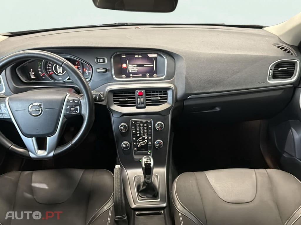 Volvo V40 2.0 D3 Momentum