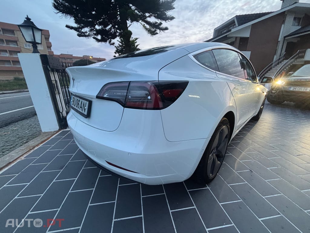 Tesla Model 3 Standard Range Plus RWD