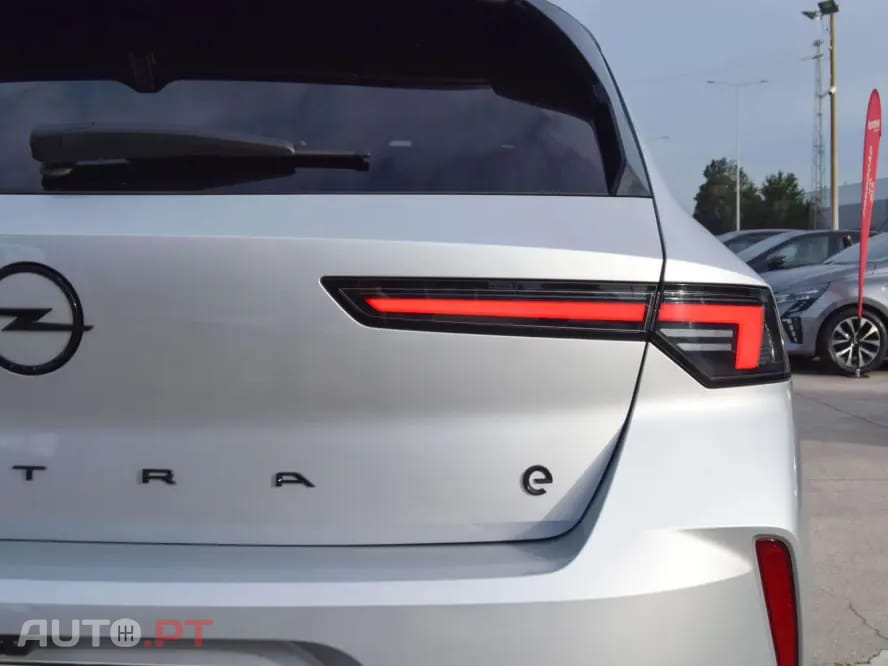 Opel Astra 54 kWh GS