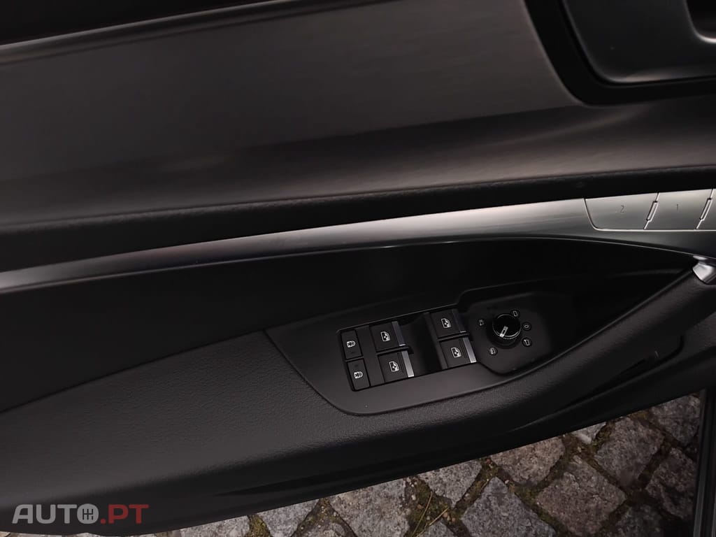 Audi A6 Avant TFSIe Quattro S line S Tronic