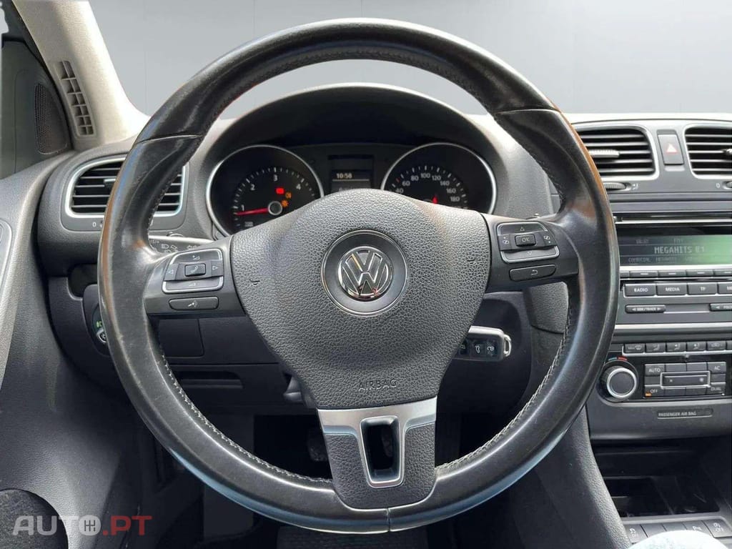 Volkswagen Golf 1.6 TDI CONFORTLINE
