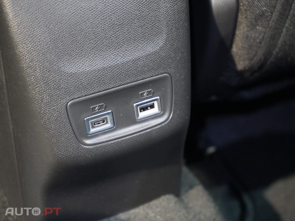 Peugeot 2008 1.2 Hybrid Allure e-DCS6
