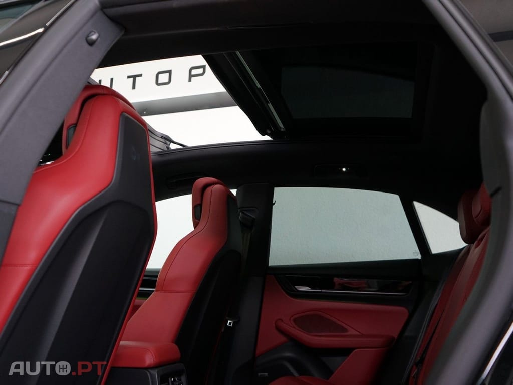 Porsche Macan Bose