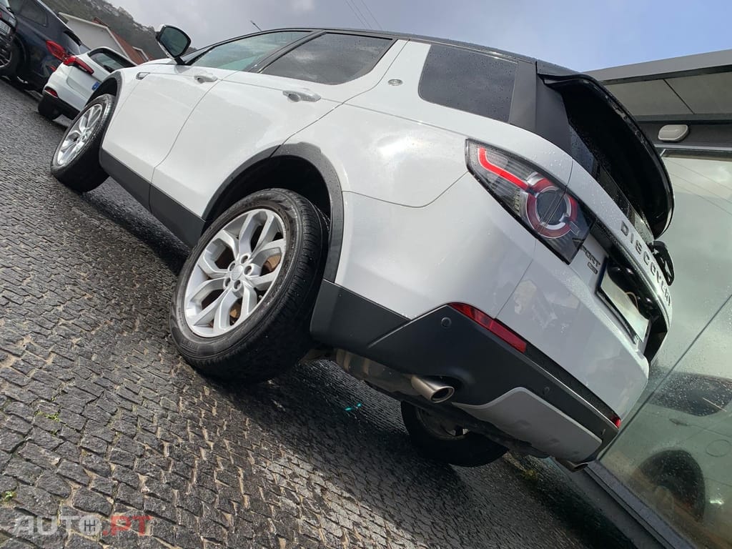 Land Rover Discovery Sport 2.0 TD4 HSE Luxury 7L Auto