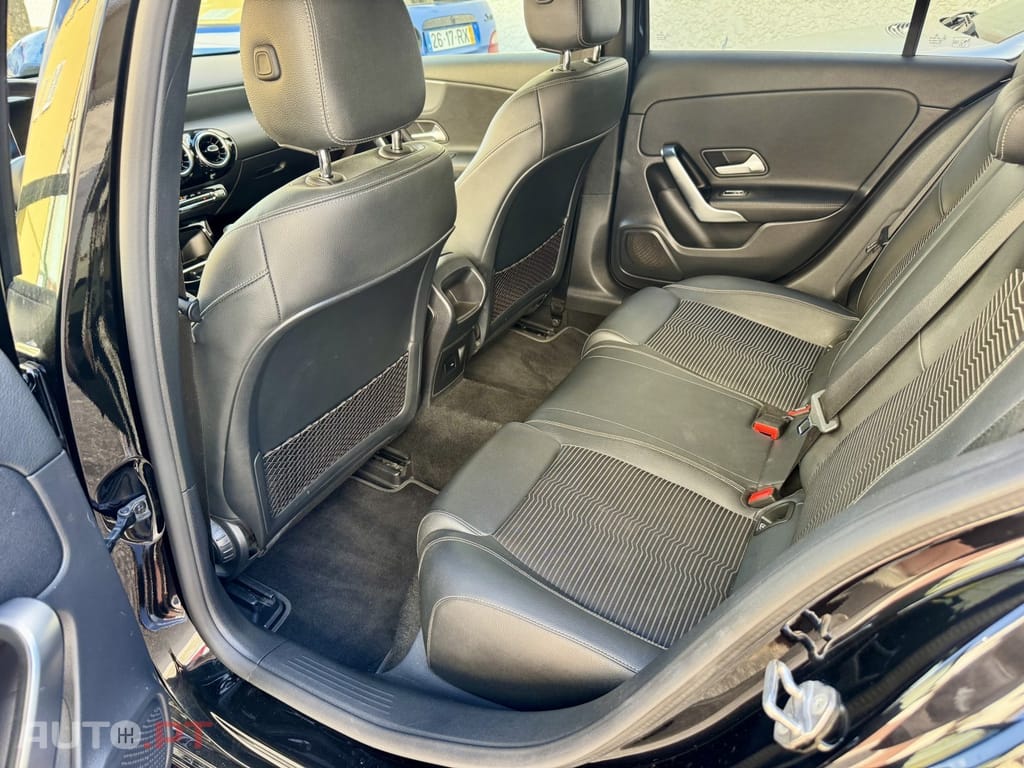 Mercedes-Benz A 180 d Style — fotografia 14