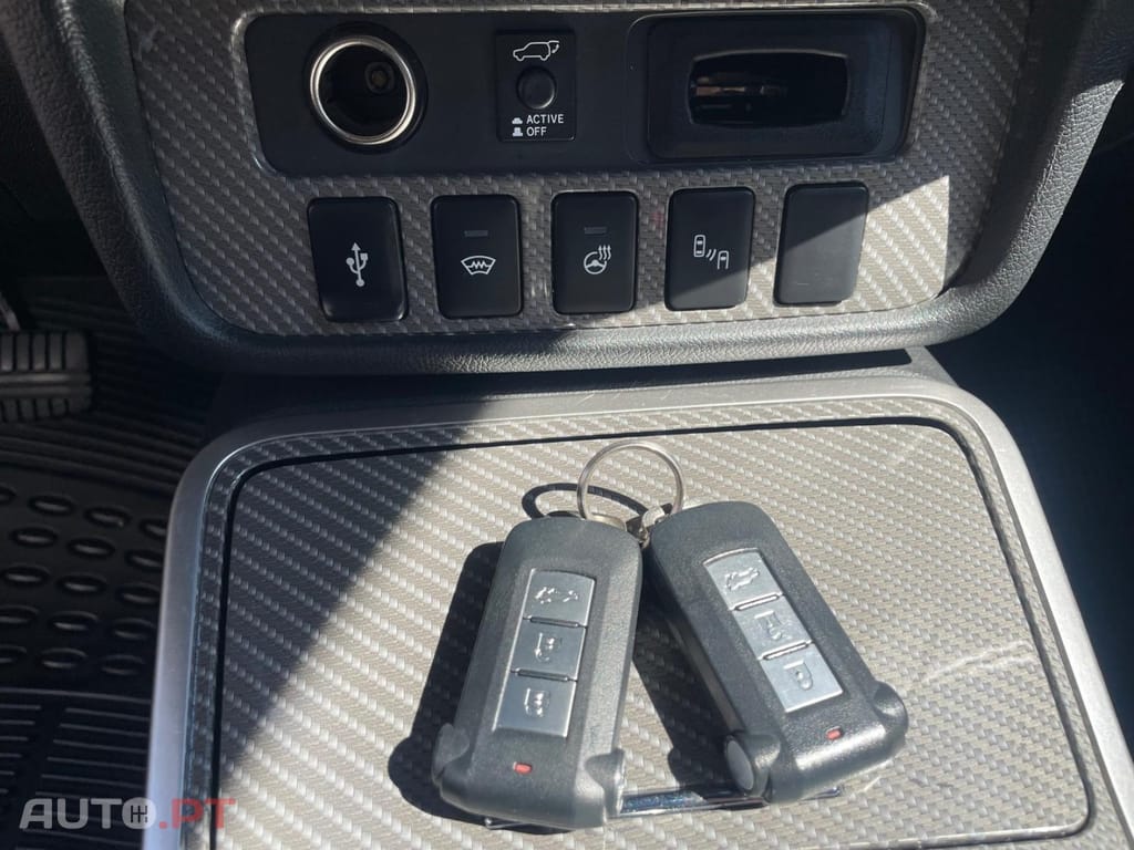 Mitsubishi Outlander 2.0 Intense