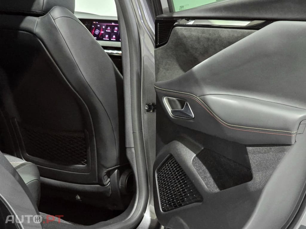 DS DS4 E-TENSE 225 PERFORMANCE LINE+