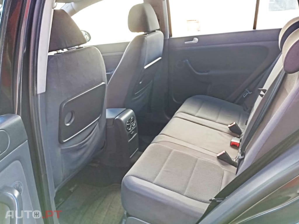 Volkswagen Golf Plus v 1.4 TSI 140cv Higline Nacional Ano: 2007 paga IUC antigo