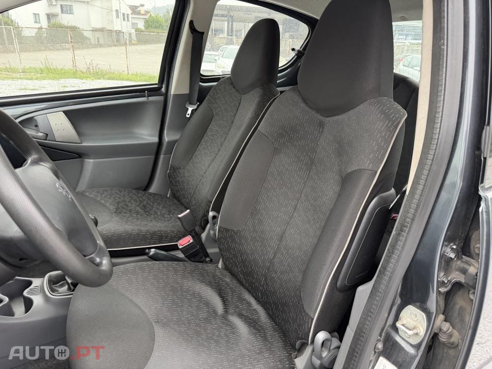 Peugeot 107 1.0 Sportium