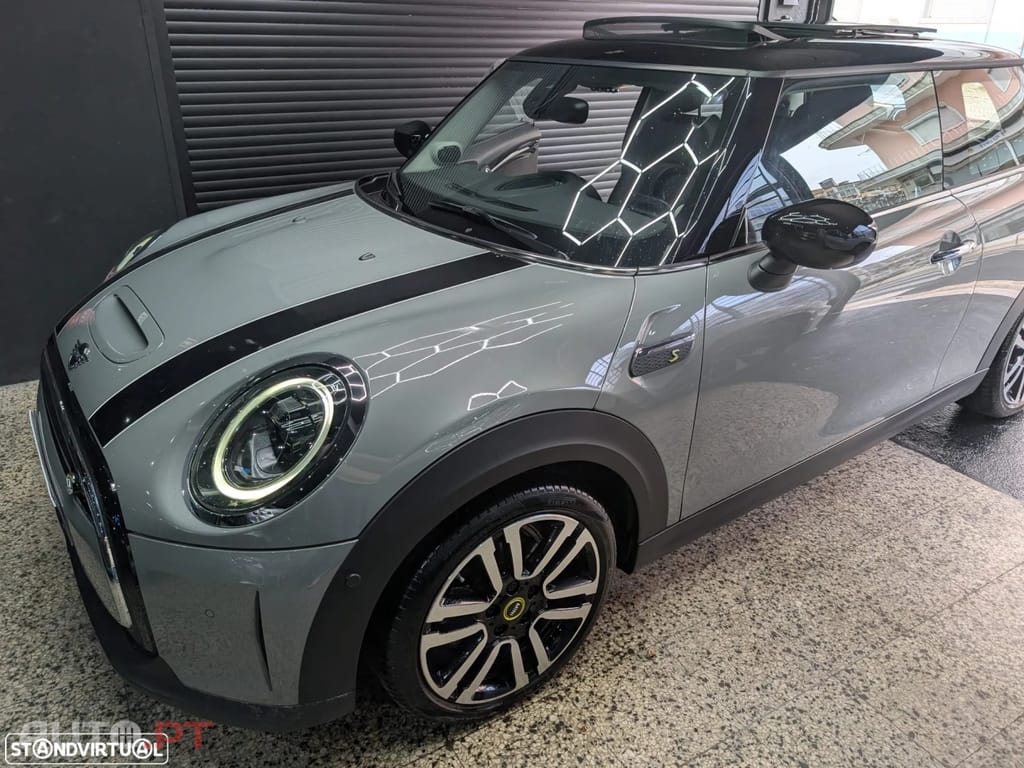 MINI Cooper Cooper SE Premium Extra Essential
