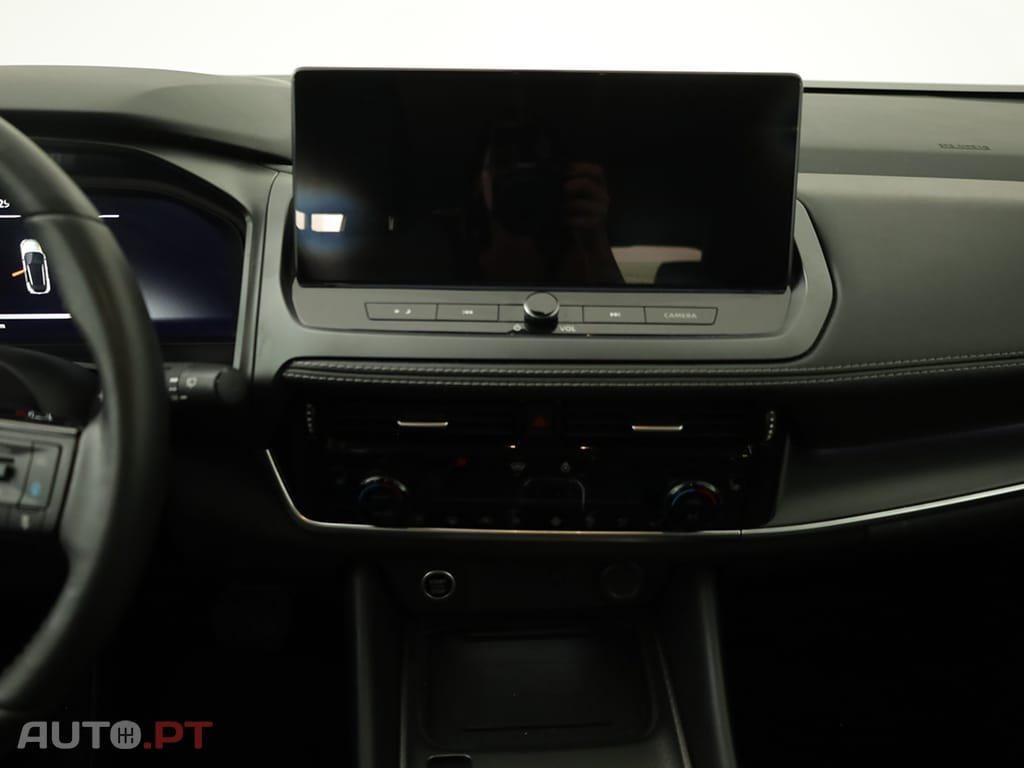 Nissan Qashqai Qashqai 1.3 DIG-T N-Connecta LED Xtronic