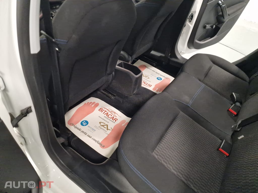 Peugeot 208 1.6 BlueHDi Style