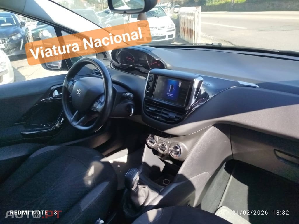 Peugeot 208 1.4 HDi Active — fotografia 9