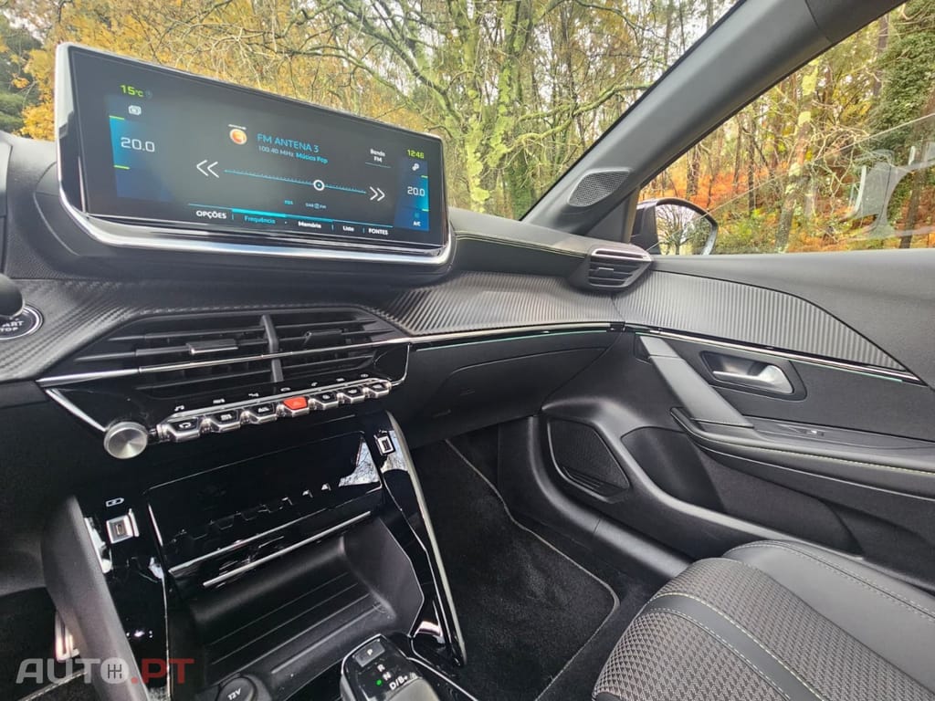 Peugeot E-208 50 kWh GT