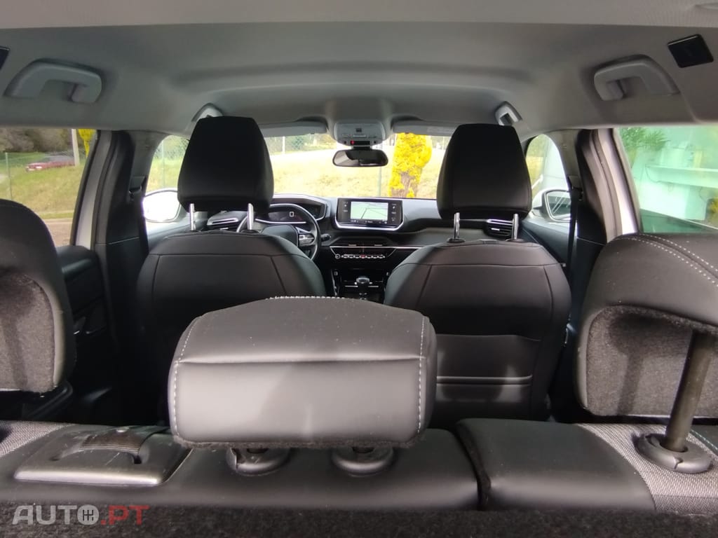 Peugeot 2008 1.5 BlueHDi Allure Pack
