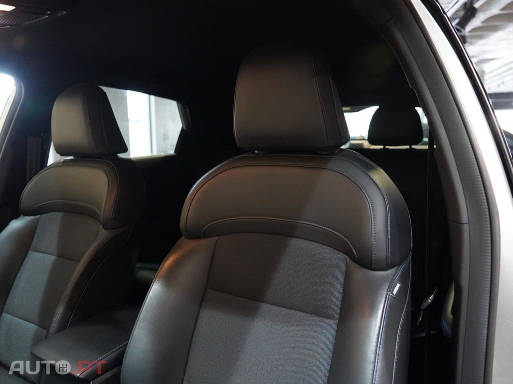 MG MG4 64 kWh Luxury