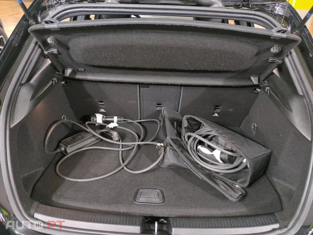 Mercedes-Benz A 250 e Style Plus