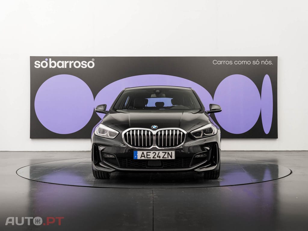BMW 118 i Pack Desportivo M Auto