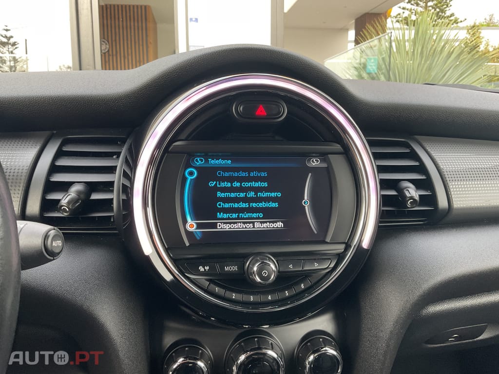 MINI Cabrio Cooper D