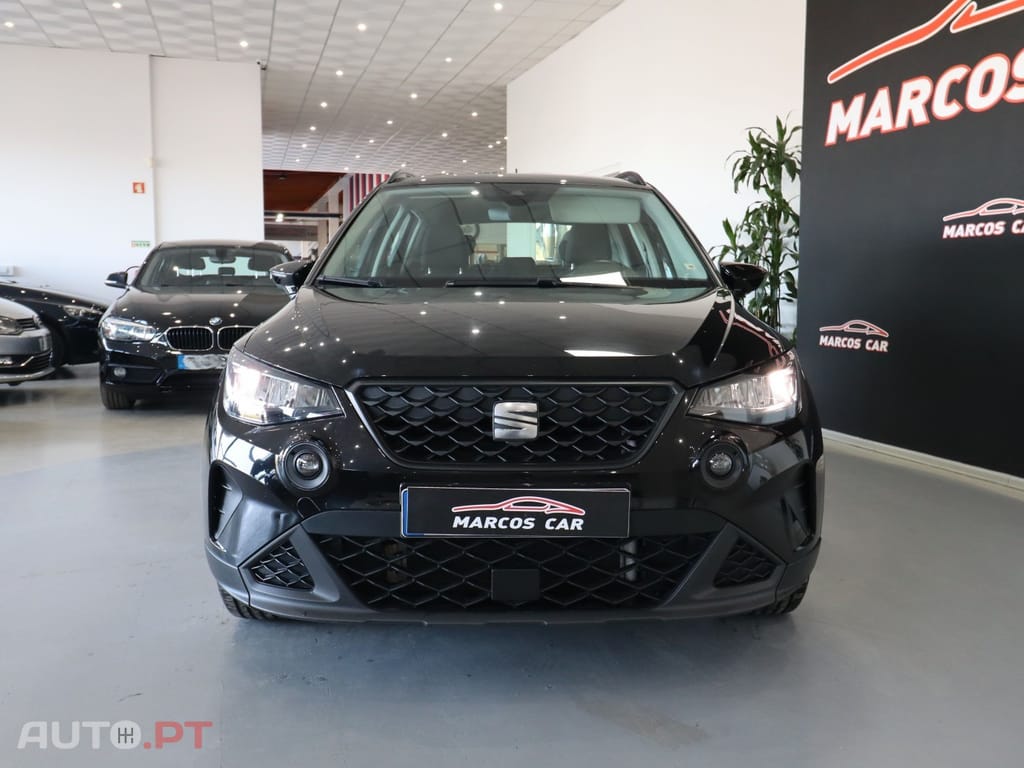 SEAT Arona 1.0 TSI Style — fotografia 2