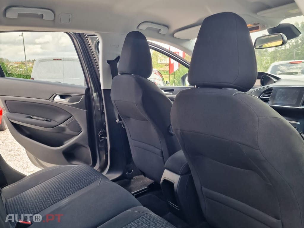 Peugeot 208 I 1.6 BlueHDi
