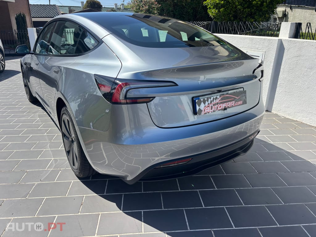 Tesla Model 3 Tração Traseira Premium