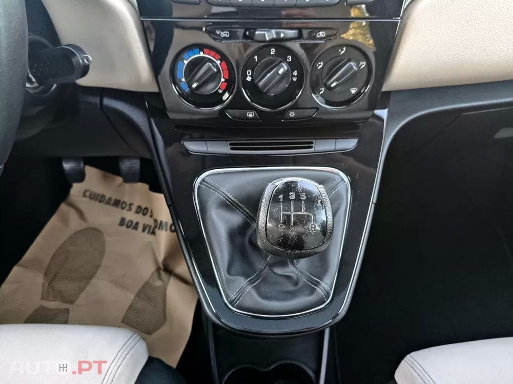 Lancia Ypsilon 1.2 S&S Fashion
