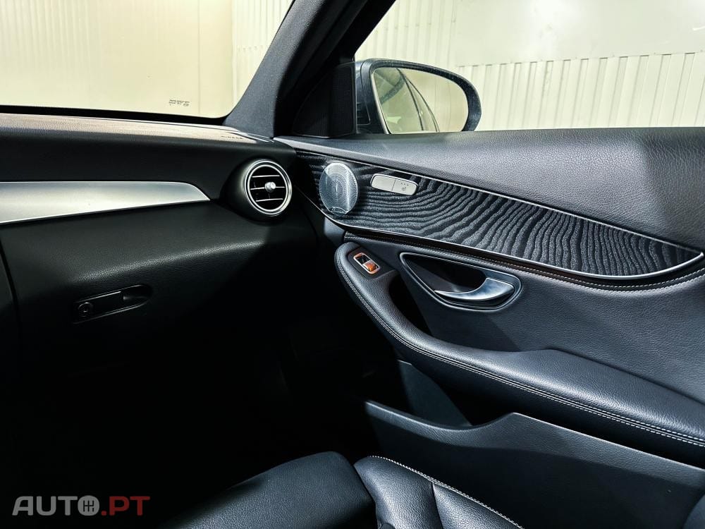 Mercedes-Benz C 350 e 7G-TRONIC AMG Line