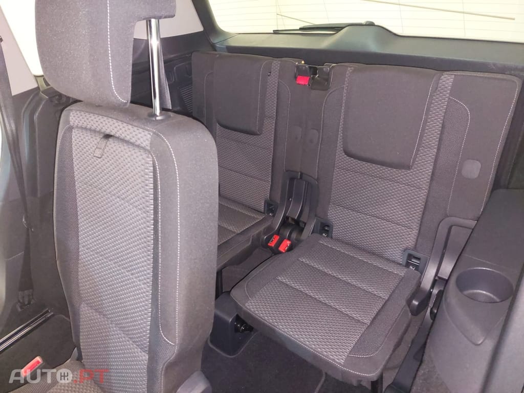 Volkswagen Touran 1.6 TDI Confortline DSG