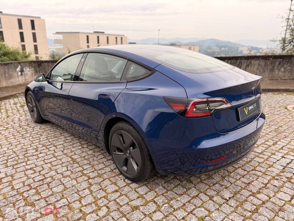 Tesla Model 3 Standard Range Plus RWD