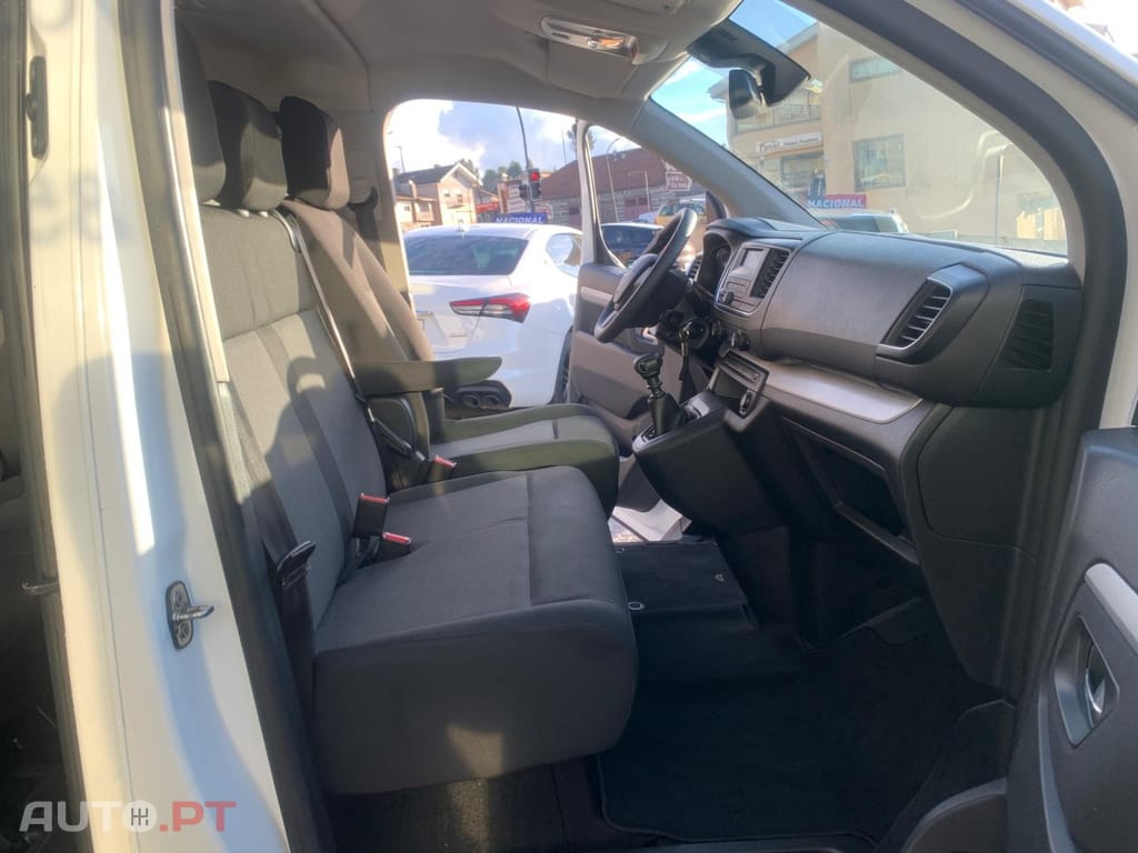 Toyota Proace 1.5 D-4D L1 Porta Traseira Basculante