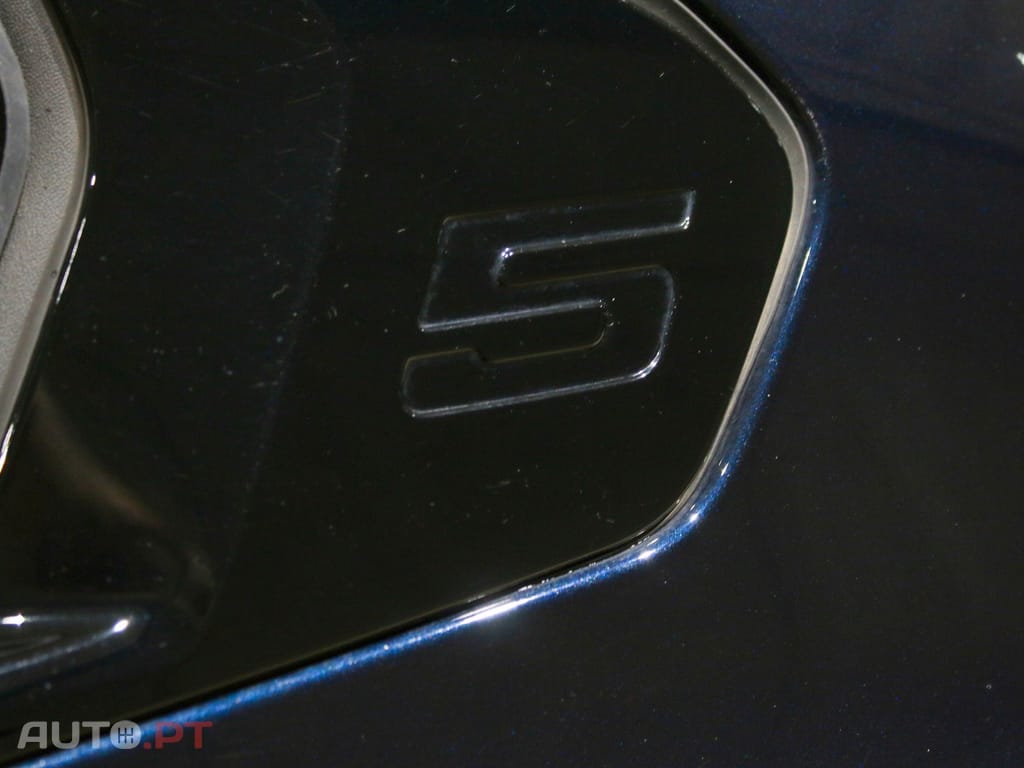 BMW i5 eDrive40 Pack Desportivo M Pro