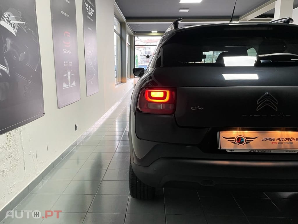 Citroen C4 Cactus 1.6 BlueHDi Shine