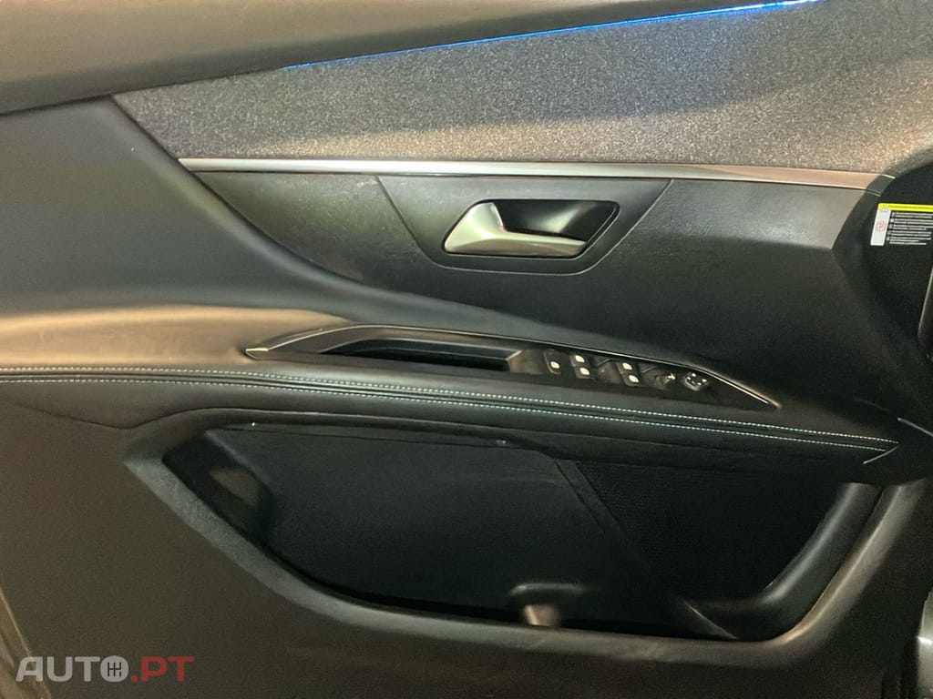 Peugeot 5008 1.5 BlueHDi Allure Pack EAT8