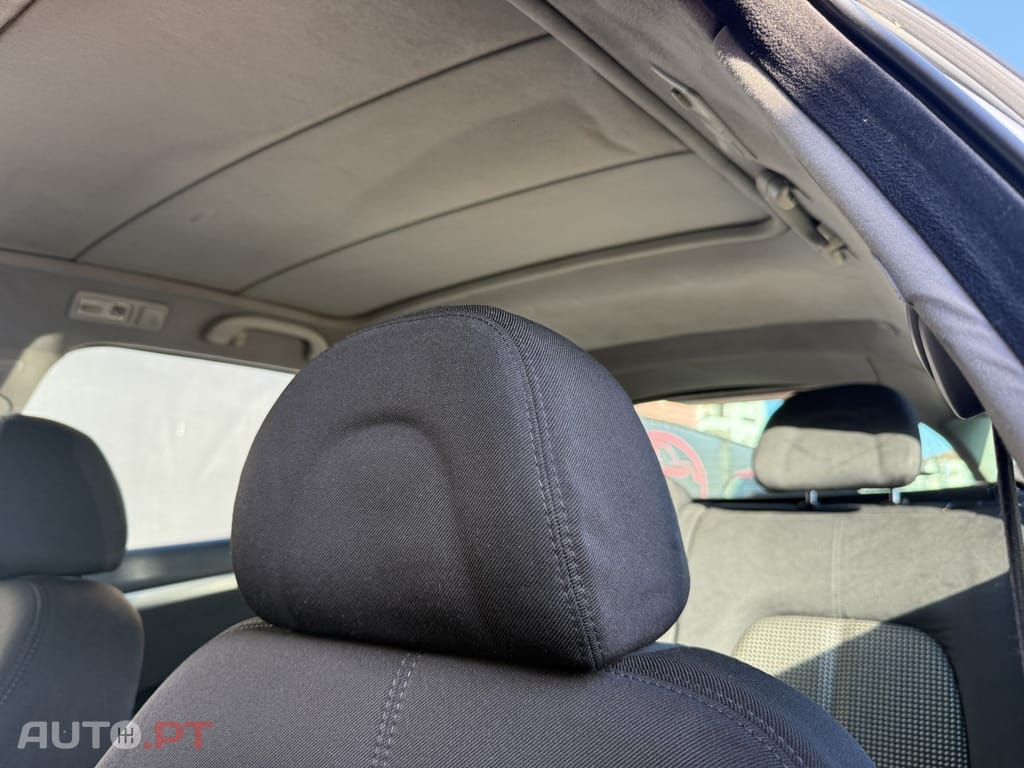 Peugeot 407 SW 2.0 HDi Navteq